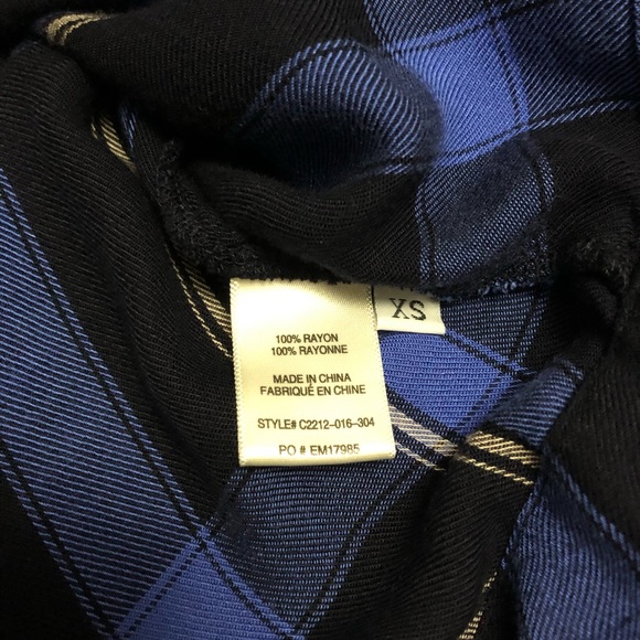 Cloth and Stone Plaid Laceup Back Top Navy Blue XS - Picture 4 of 4